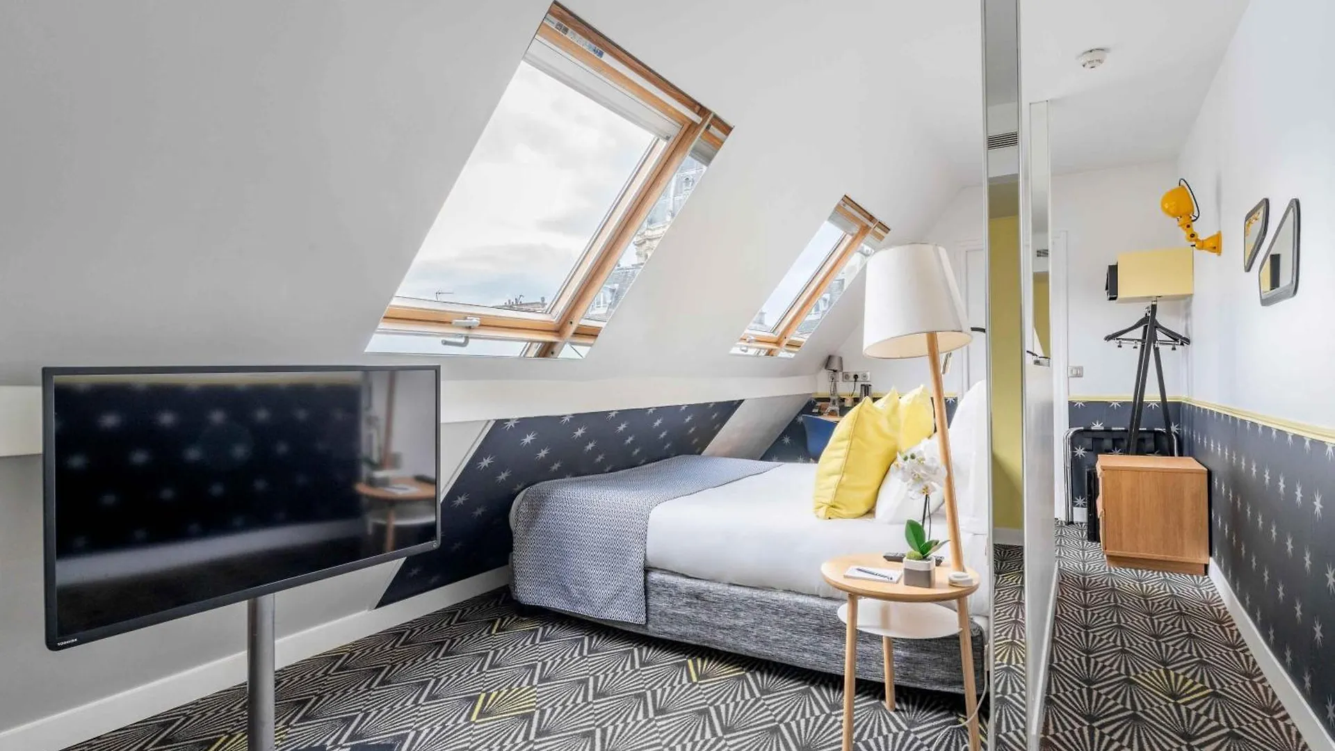 Augustin - Astotel 3*